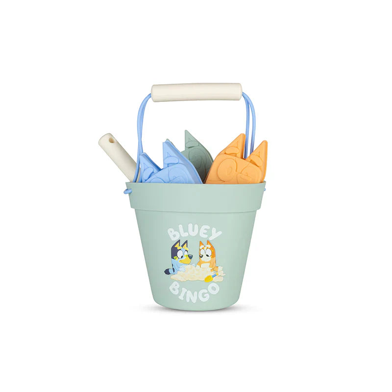 Swim Essentials Bluey Silikon Oyuncak Seti - Kova, Kürek ve 3 adet Kalıp
