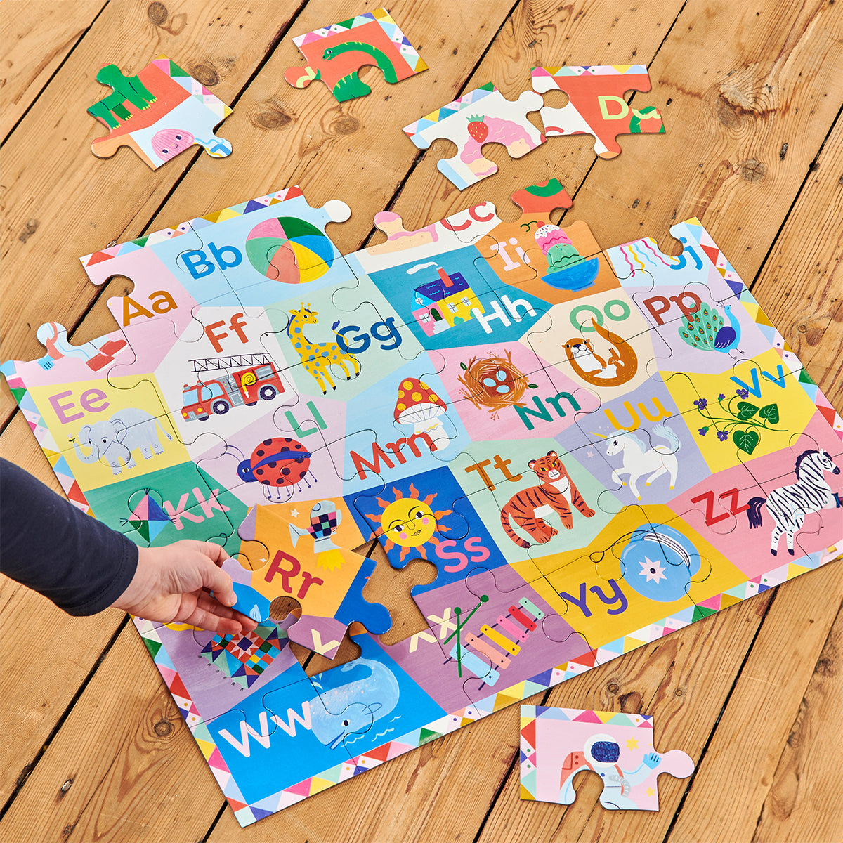 Eeboo 36 Parça Büyük Yapboz - Alphabet