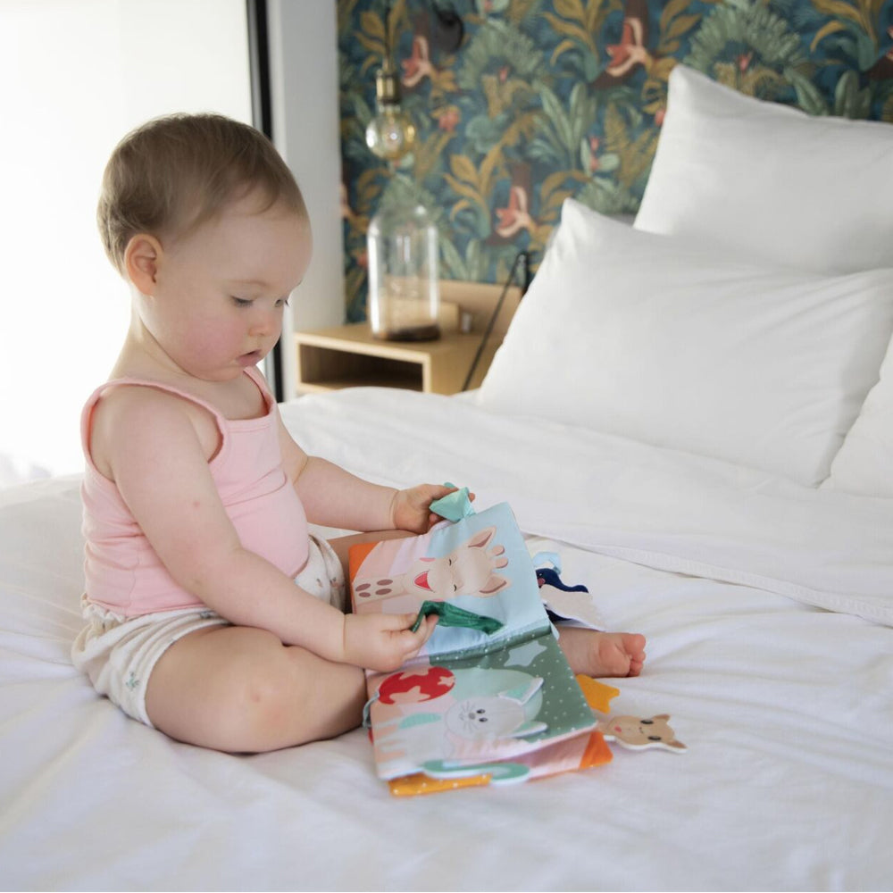 Sophie La Girafe Discovery Book