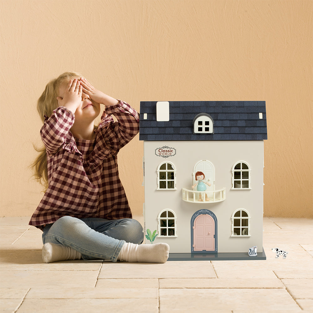 Classic World Ahşap Vintage Bebek Evi