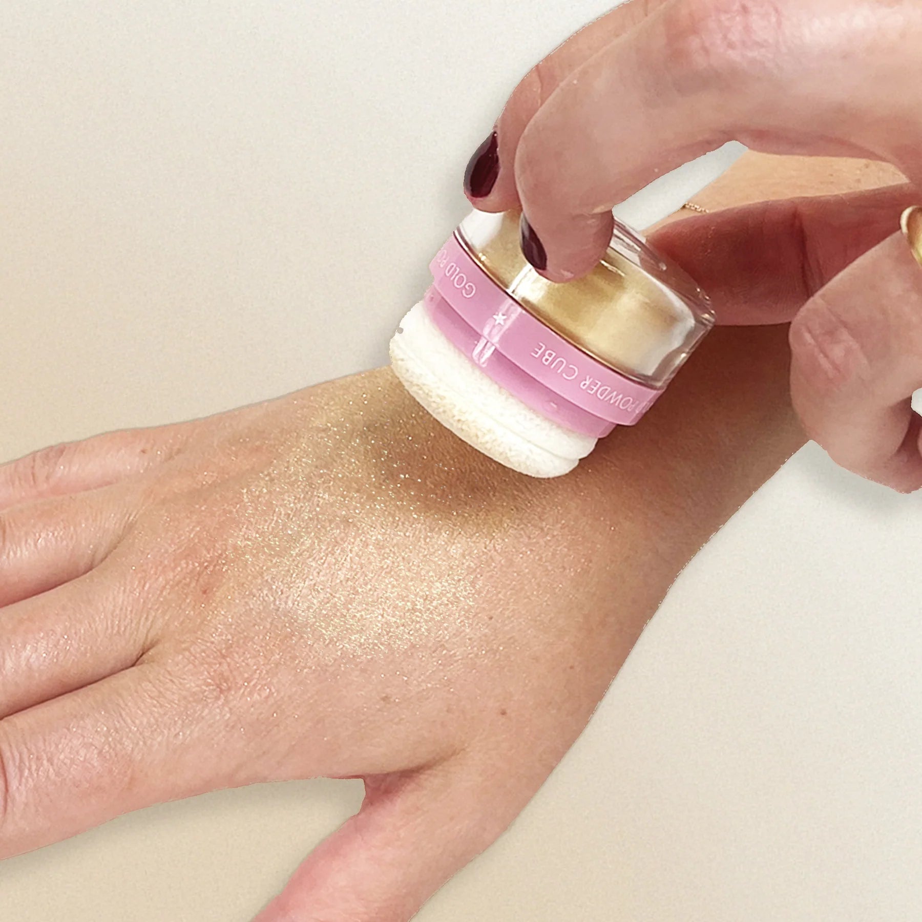 Inuwet Loose Powder Cube Gold Pudra